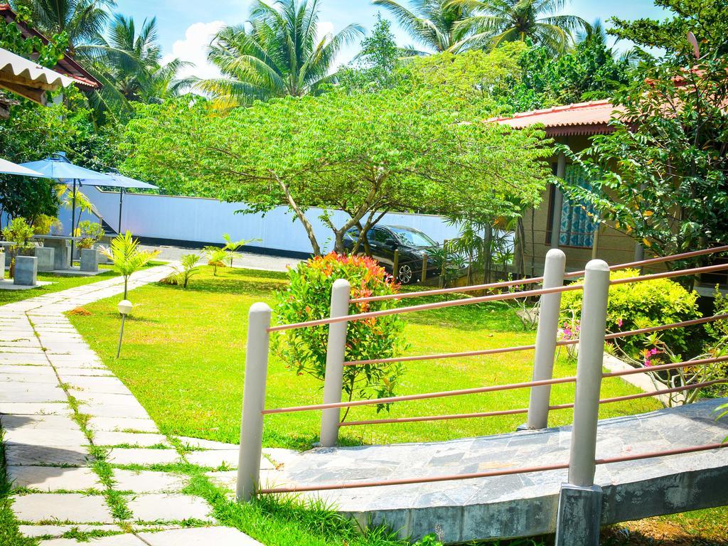 Mass Eco Cabana Yoga & Spa - Unawatuna Bed & Breakfast Exterior photo